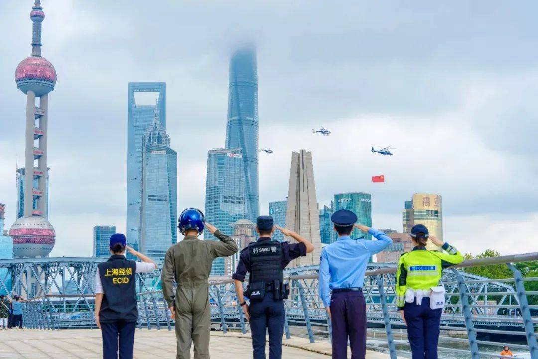 子代扣6分罚5000！隔夜饭吃进ICU！不开火烧可乐鸡翅尊龙凯时app网站沪再添中运量公交！覃海洋成绩被取消！女(图2)